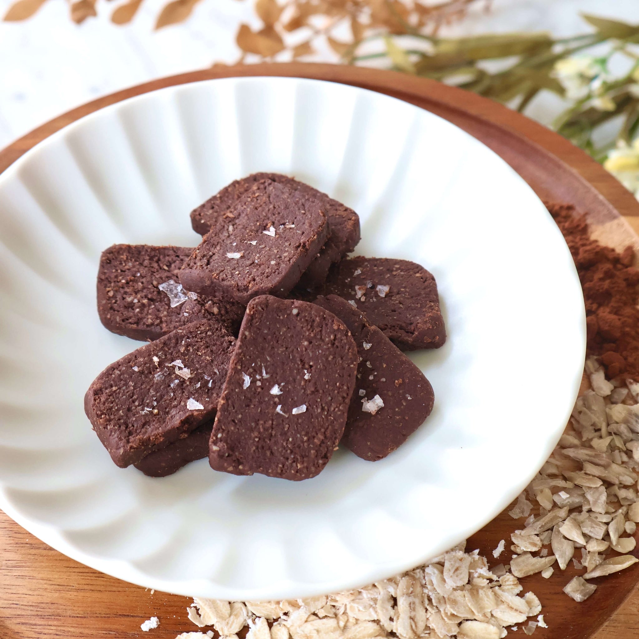 PETITE TUB BUNDLE OF 3 Vegan Dark Chocolate x Sea Salt Oat Shortbrea