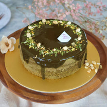 Load image into Gallery viewer, NEW Flourless Hoji-Matcha Wholefoods Fudge Cake (Vegan, Diabetic-friendly)