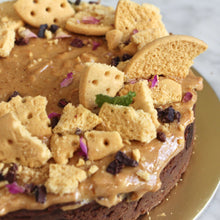 Load image into Gallery viewer, Flourless Cocoa x Peanut Butter Wholefoods Vegan Fudge Cake (Seasonal)